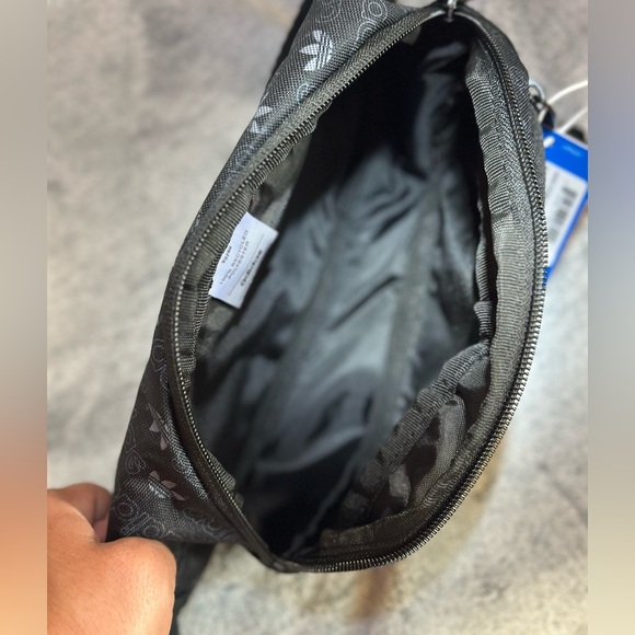 New Adidas Trefoil Logo Waist Pack Cross Body Belt Bag - Picture 7 of 9